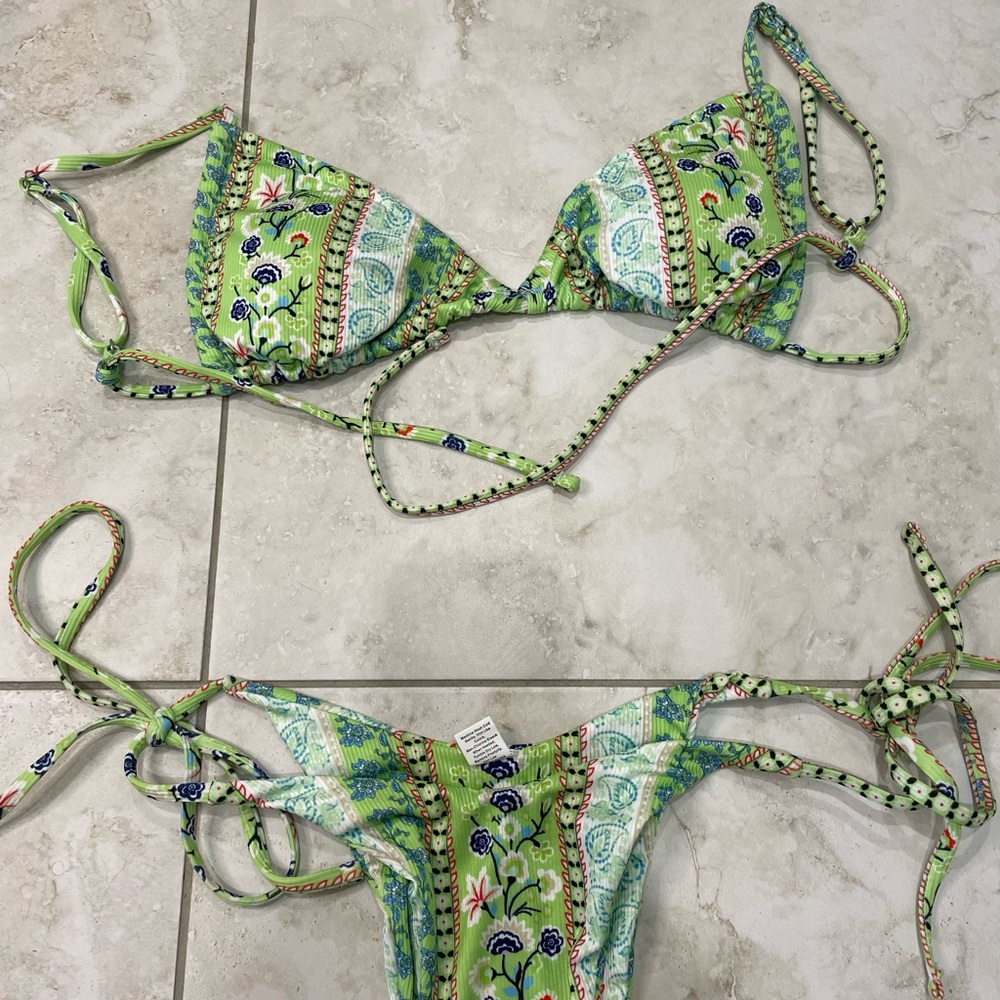 Green Patterned Bikini Set Nwot - image 4